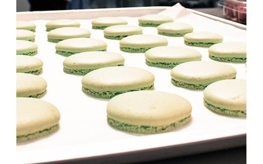 How do I make my macaron shells smooth? | Macarons & More