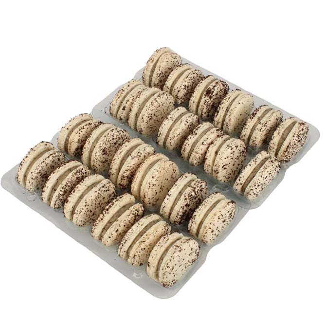 Cookies & Cream Macaron Selection